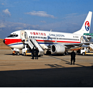 右旗巴丹吉林空运公司航空快运业稳步发展的原因是什么？